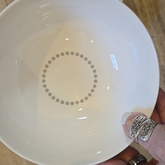 Oleg Cassini Set of Two "Kiss and Tell" Bowls - Picture 6 of 8